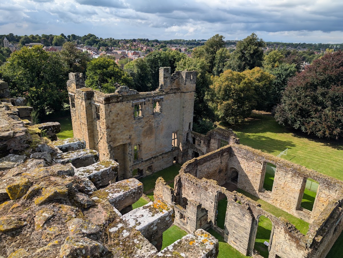 Ashby de la Zouch Castle, further view