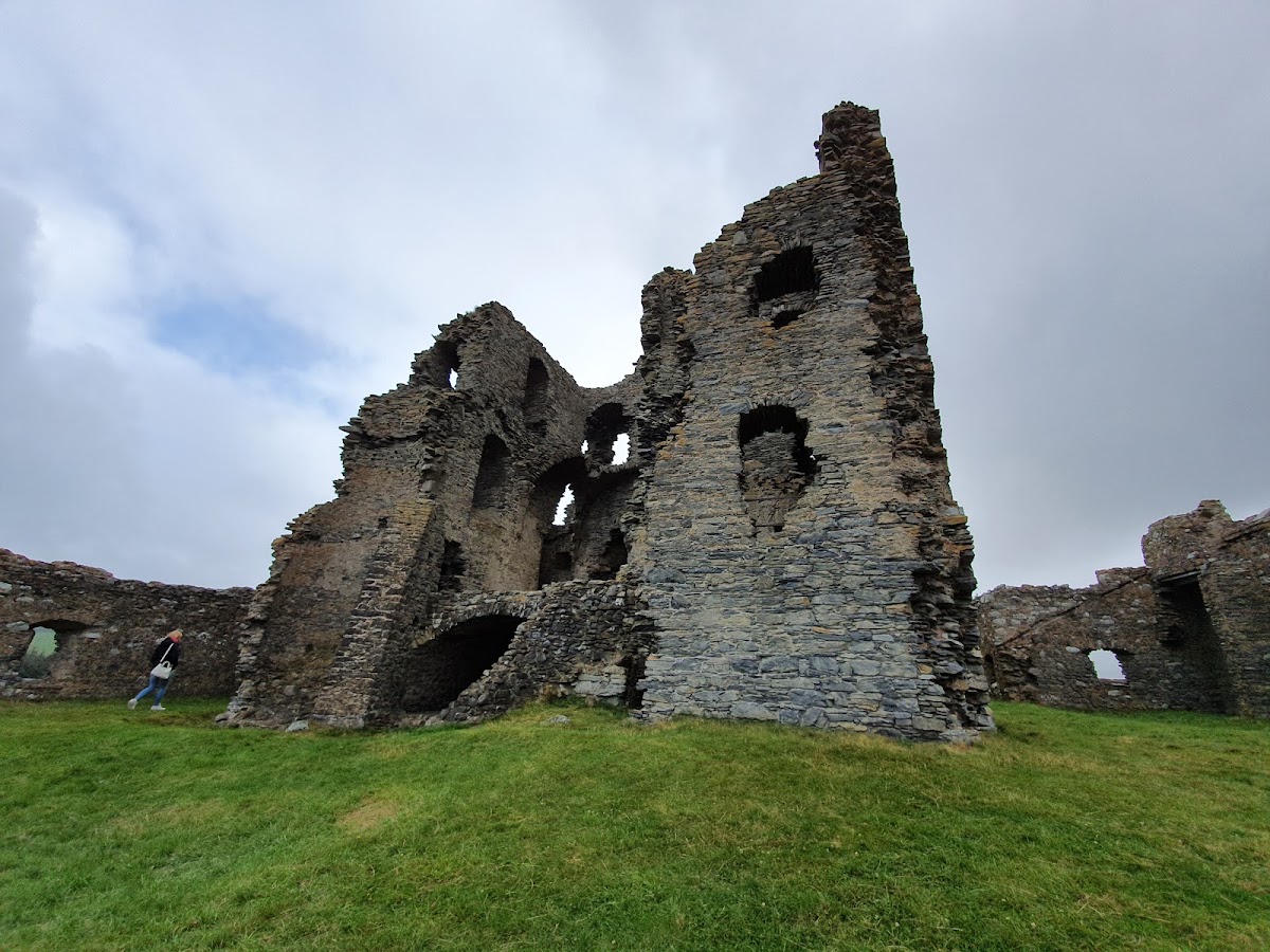 Auchindoun Castle, further view