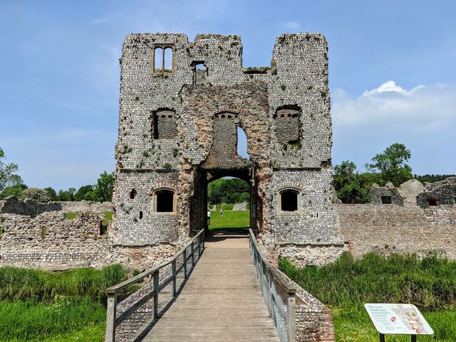 Baconsthorpe Castle