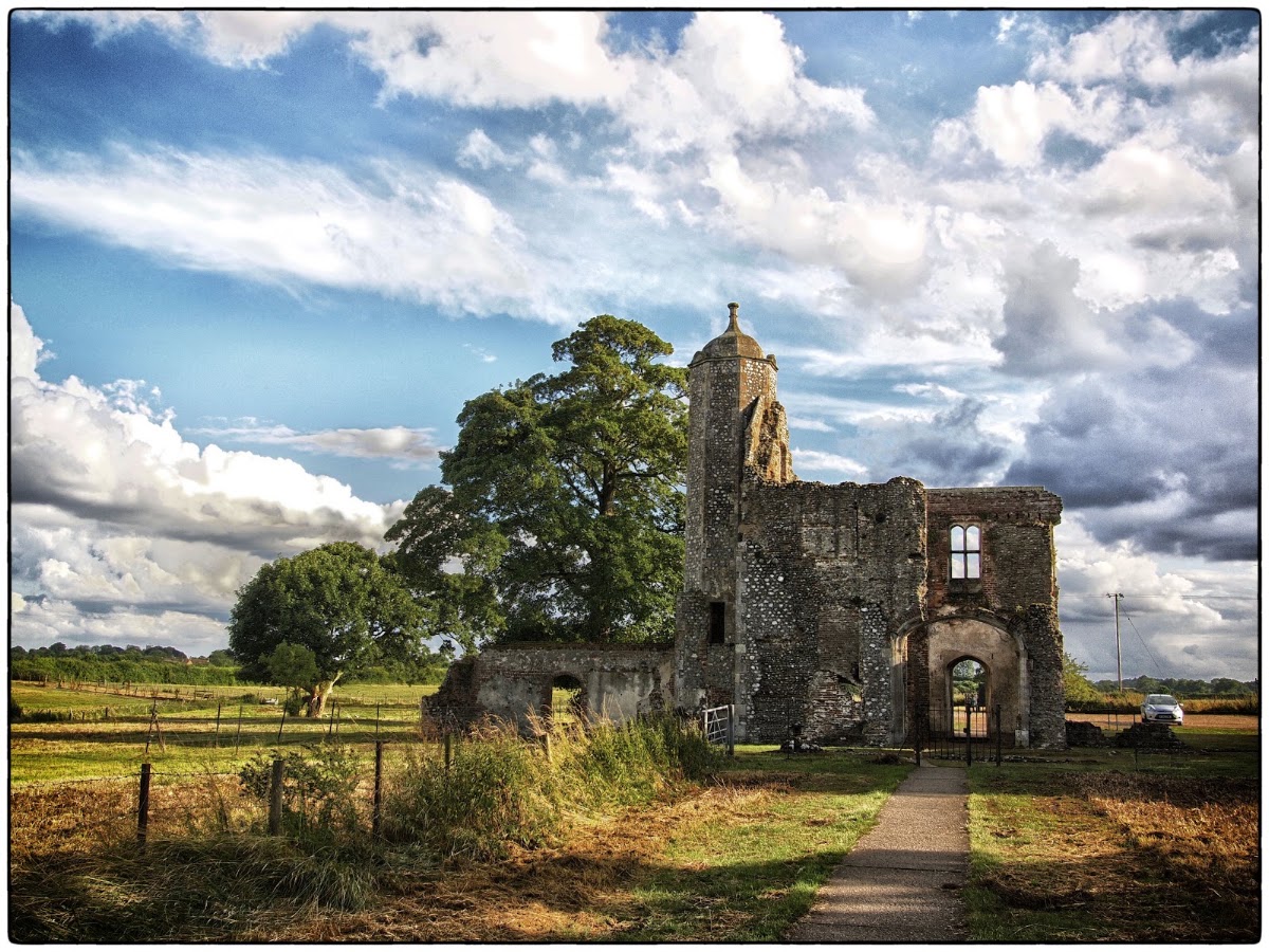 Baconsthorpe Castle, further view