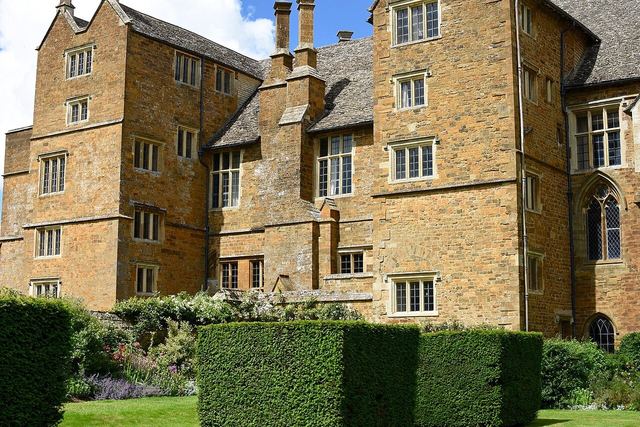 Broughton Castle