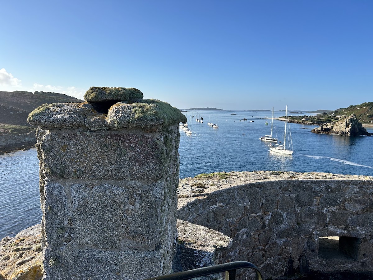Cromwell's Castle, further view
