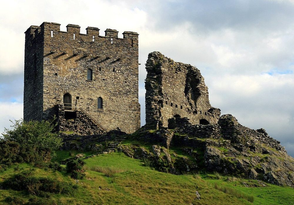 Dolwyddelan Castle, Conwy