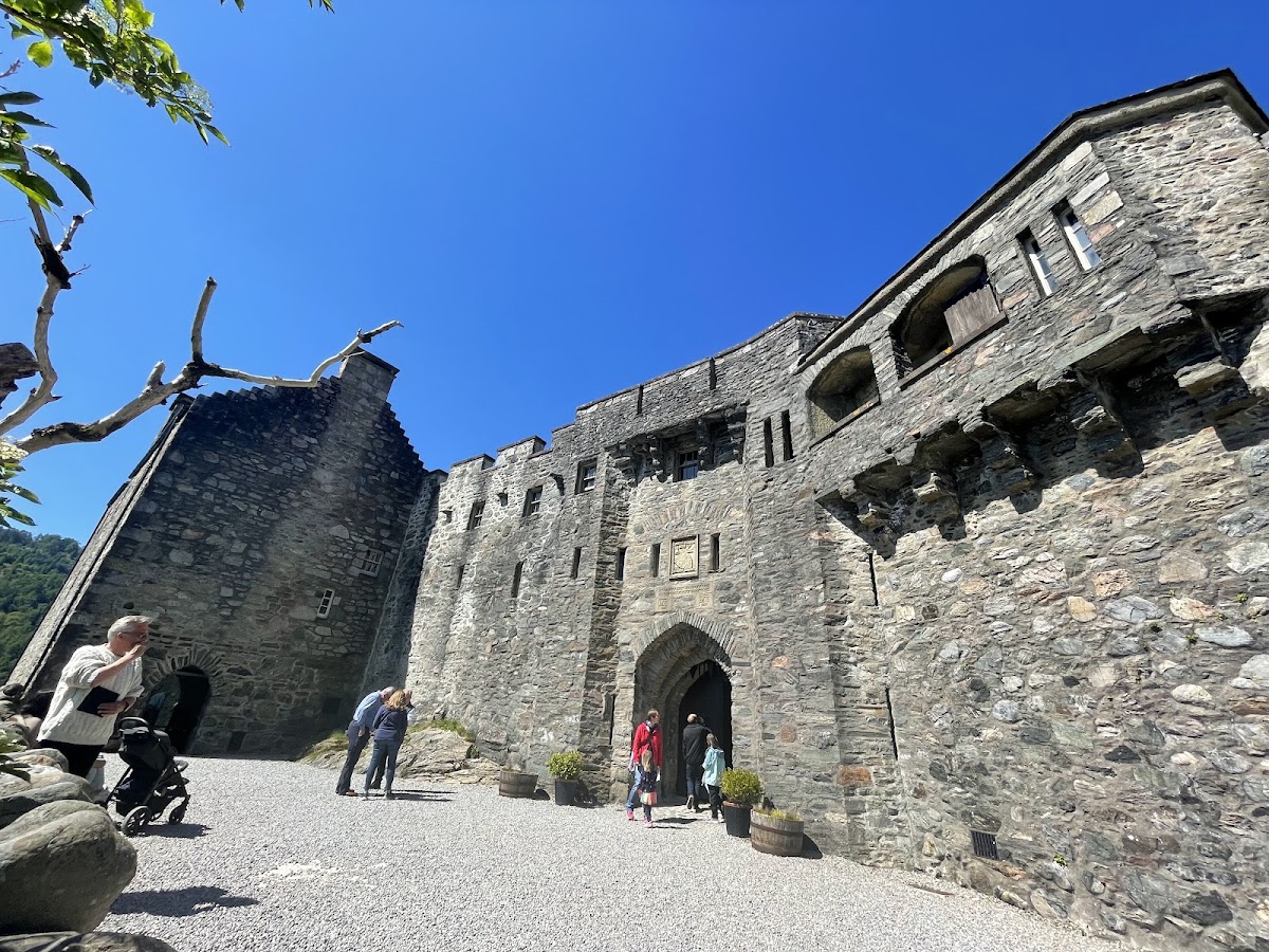 Eilean Donan Castle, further view