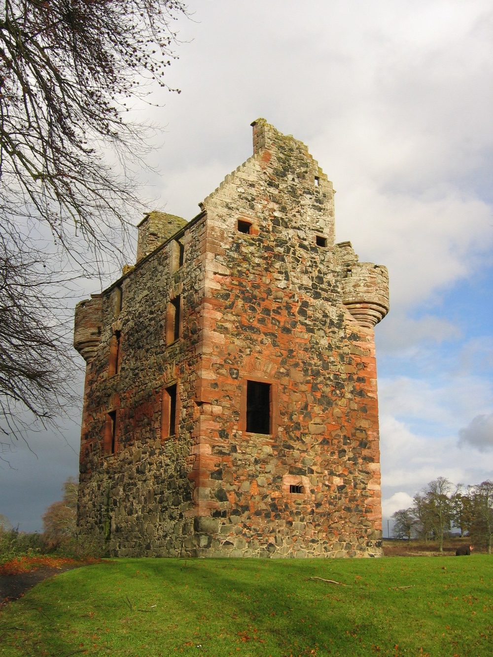 Greenknowe Tower, Scottish Borders