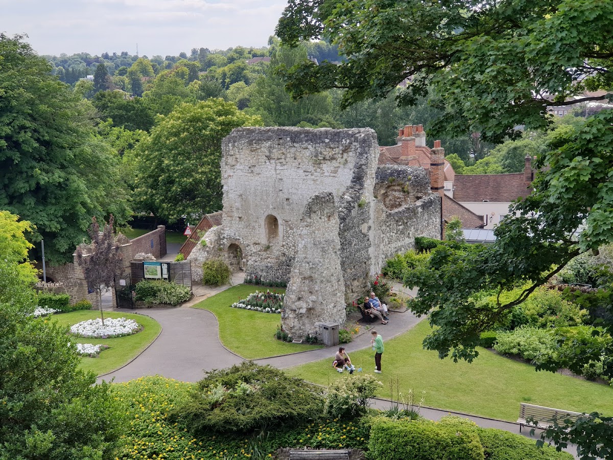 Guildford Castle, further view