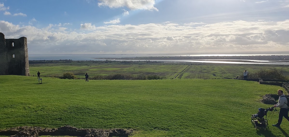 Hadleigh Castle, further view