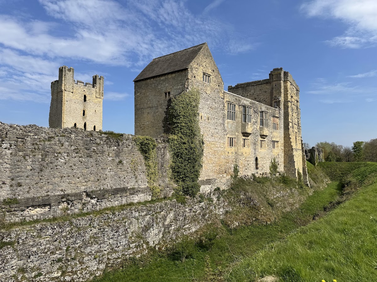 Helmsley Castle, further view