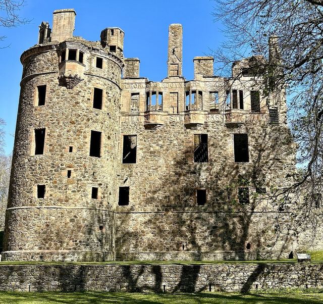 Huntly Castle