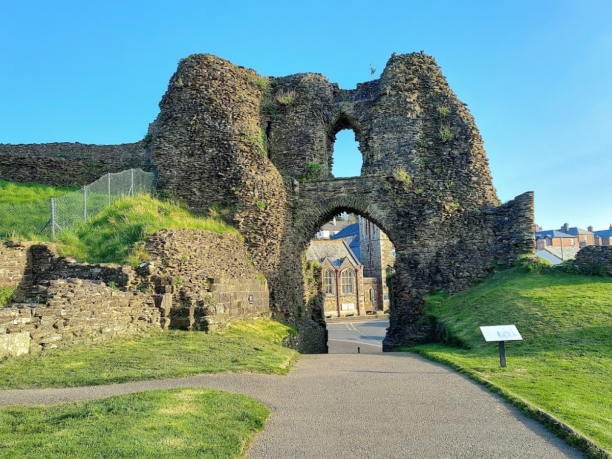 Launceston Castle, further view