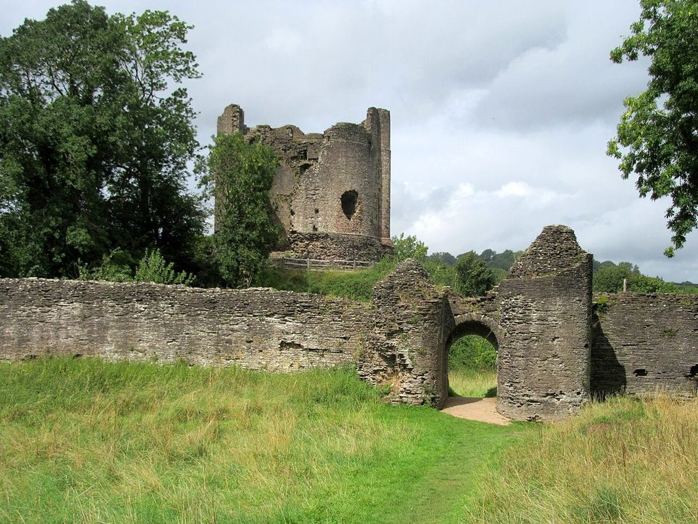 Longtown Castle, Herefordshire