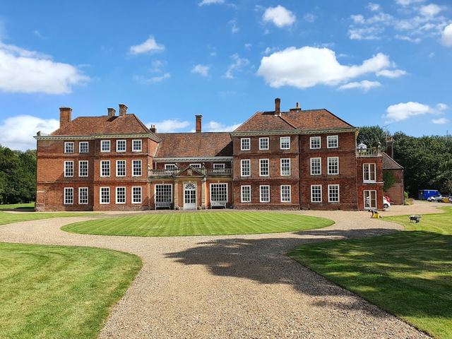 Lullingstone Castle