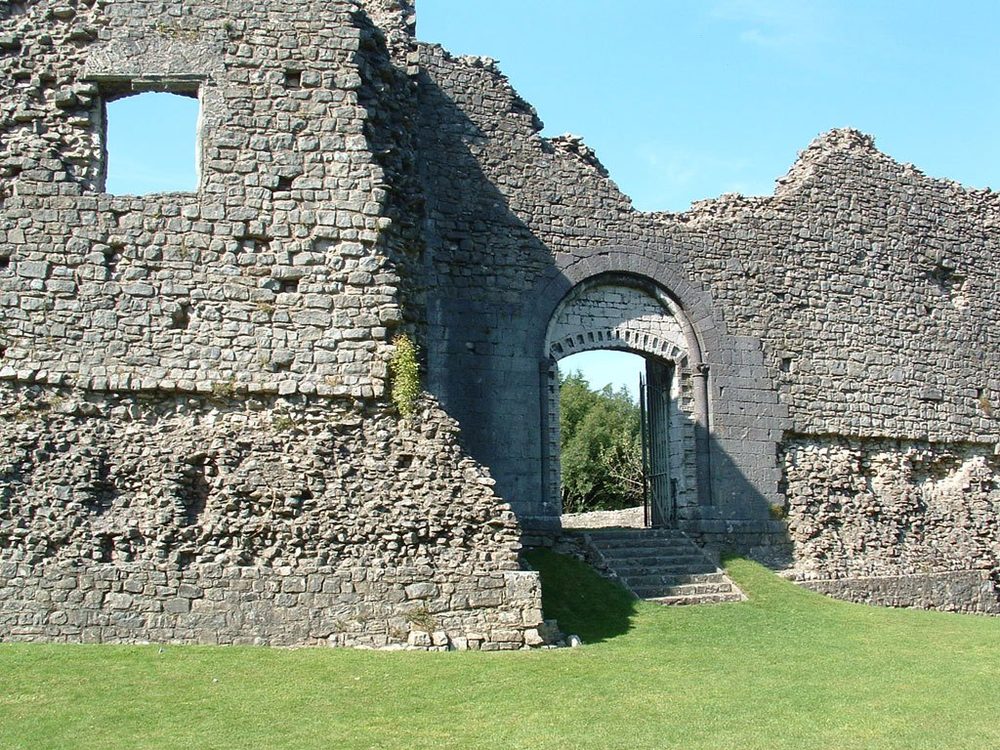 Newcastle (Bridgend) Castle, Bridgend