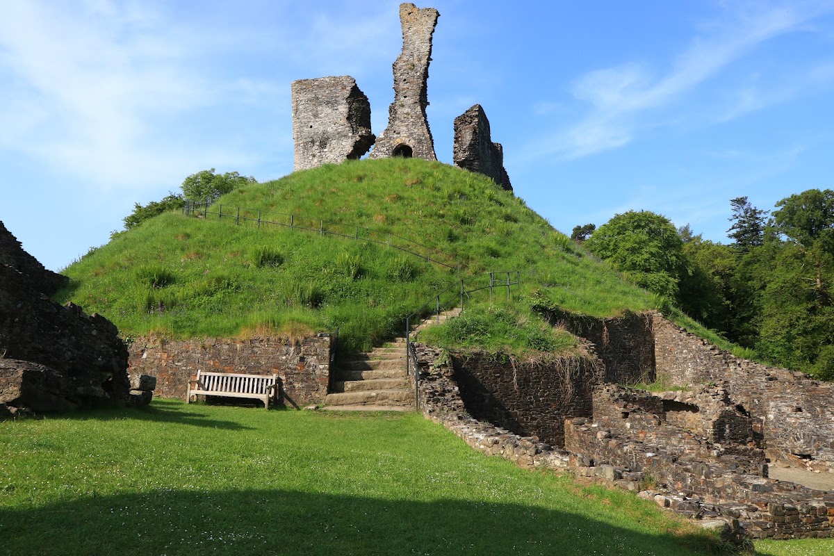 Okehampton Castle, further view