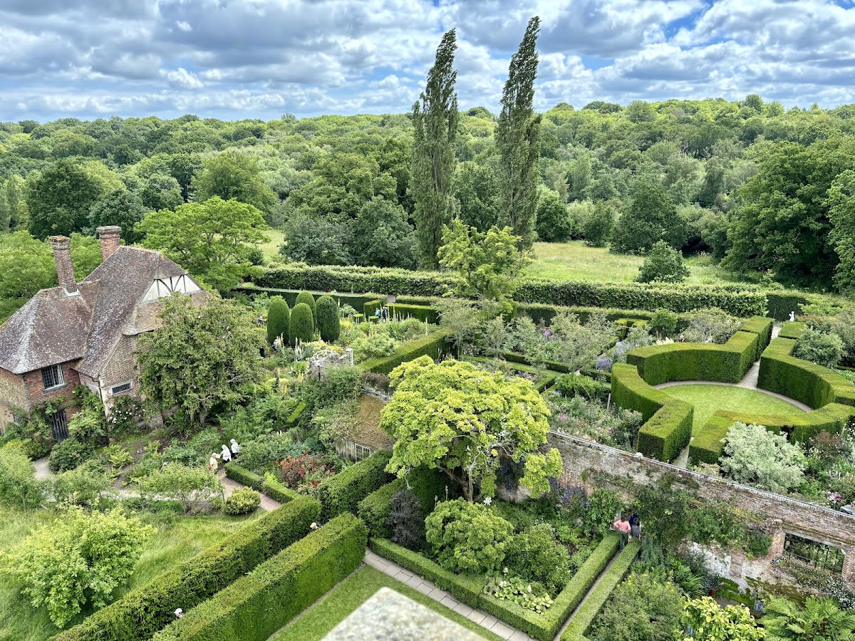 Sissinghurst Castle Garden, further view