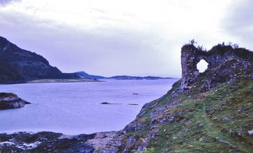 Strome Castle, Highland - second view