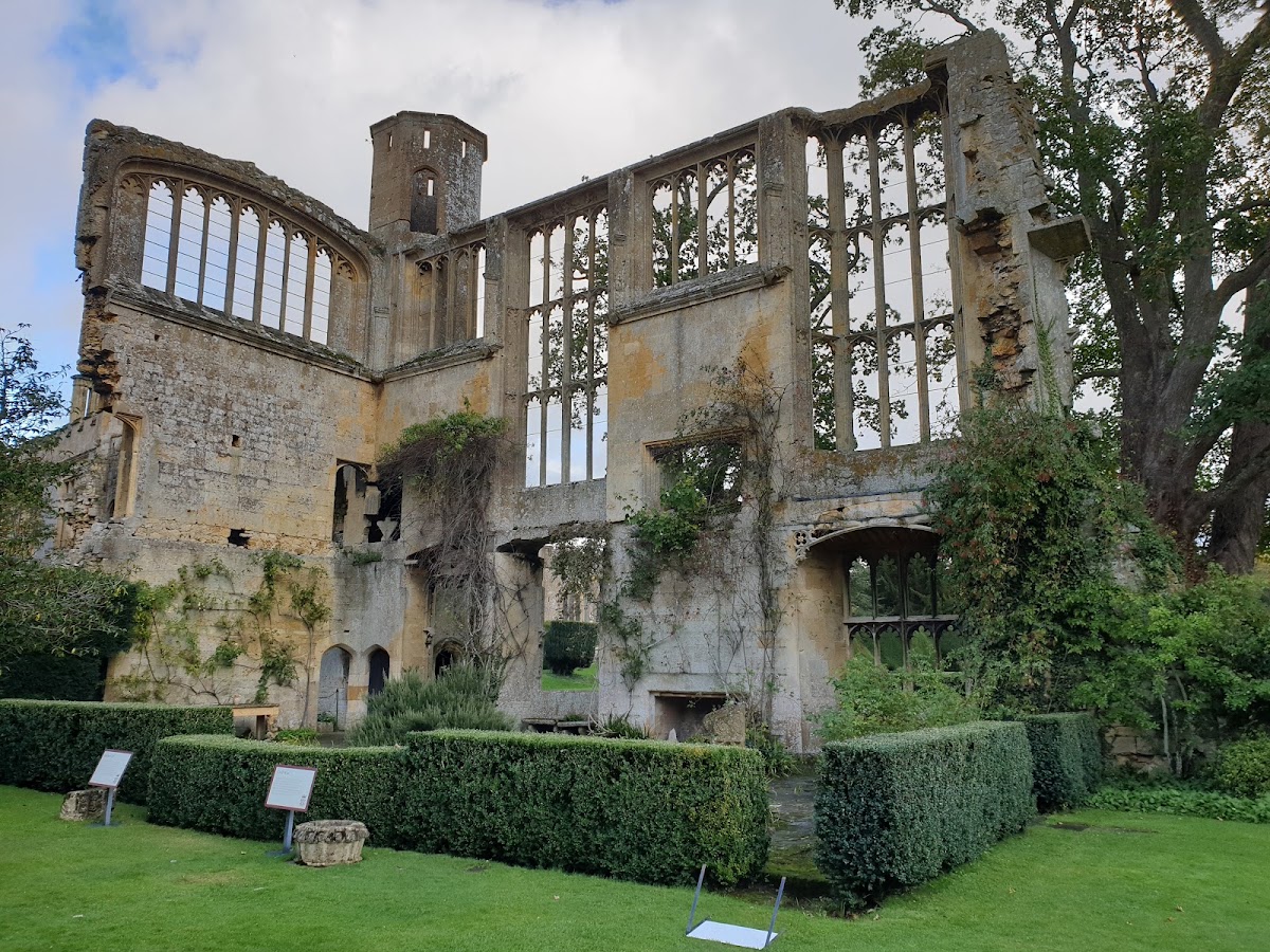 Sudeley Castle, further view