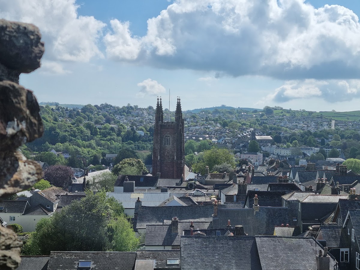 Totnes Castle, further view